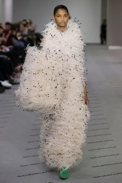 Look 46
